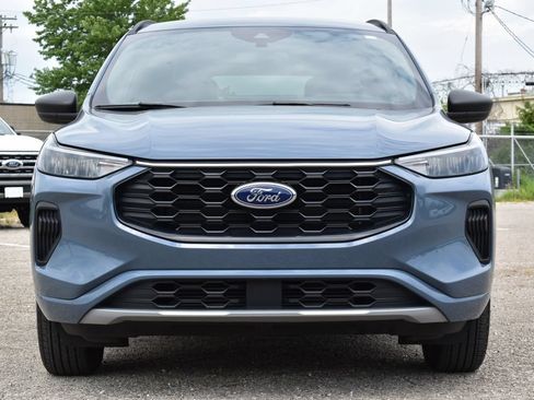 Certified 2024 Ford Escape ST-Line w/ Tech Pack #1 AWD/4WD image 2