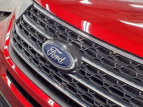 Certified 2023 Ford Explorer XLT w/ Equipment Group 202A AWD/4WD image 35