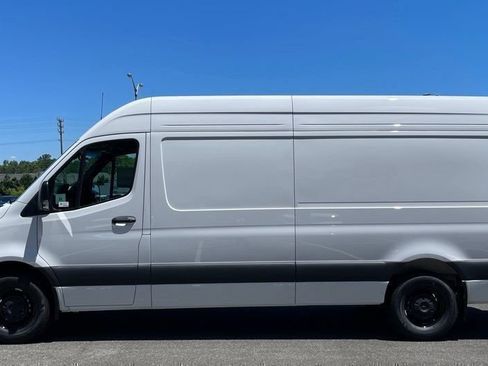 New 2026 Mercedes-Benz Sprinter 2500 image 3