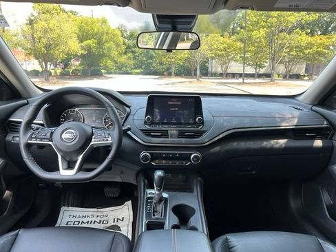 Used 2021 Nissan Altima 2.5 SR FWD image 26