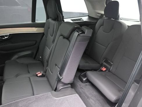 Used 2026 Volvo XC90 B6 Plus w/ Protection Package Premier AWD/4WD image 22