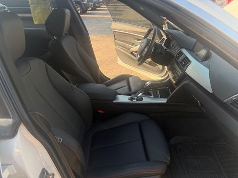 Used 2018 BMW 330i Gran Turismo xDrive AWD/4WD image 19
