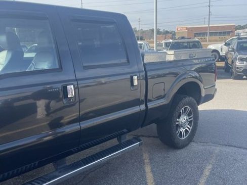 Used 2015 Ford F250 Platinum w/ FX4 Off-Road Package image 4