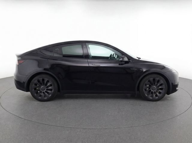 Used 2021 Tesla Model Y Long Range AWD/4WD image 8