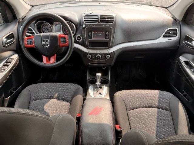 Used 2018 Dodge Journey SE w/ Blacktop Package FWD image 14
