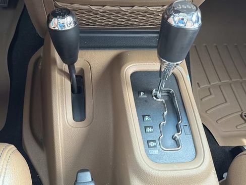Used 2012 Jeep Wrangler Sahara w/ Connectivity Group AWD/4WD image 23