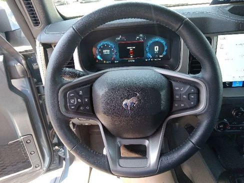 Certified 2025 Ford Bronco Outer Banks AWD/4WD image 19