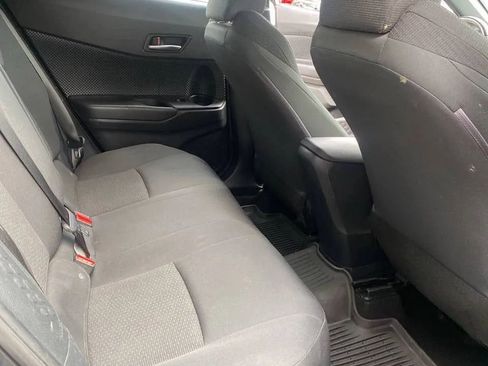 Used 2019 Toyota C-HR LE image 21
