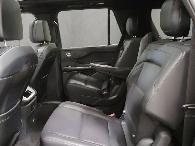 New 2027 Lincoln Navigator L Reserve AWD/4WD image 18