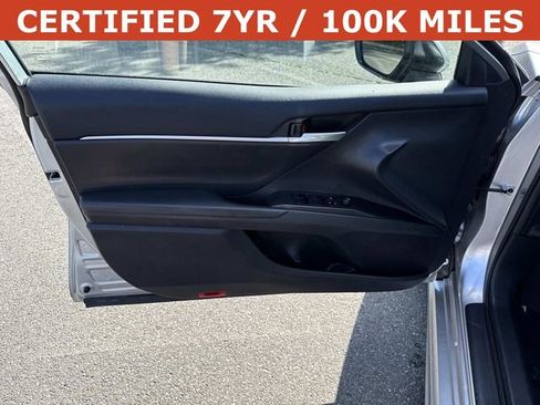 Used 2024 Toyota Camry SE w/ Cold Weather Package FWD image 13