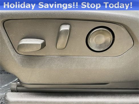 Used 2022 Chevrolet Suburban RST w/ Luxury Package image 27