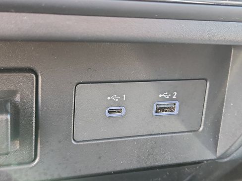 Certified 2024 Nissan Titan SV w/ SV Convenience Package image 24