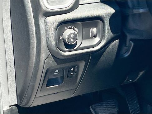Used 2020 RAM 1500 Big Horn RWD image 10