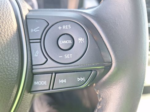 Used 2022 Toyota Corolla SE image 21