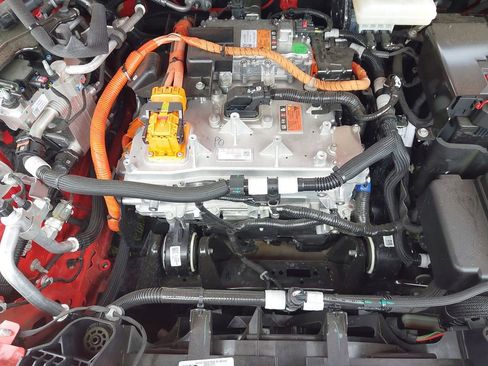 Used 2025 Chevrolet Equinox EV RS image 38