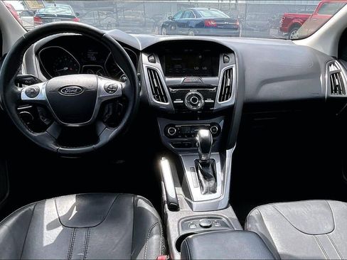 Used 2013 Ford Focus Titanium w/ Titanium Handling Pkg FWD image 14