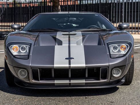 Used 2006 Ford GT image 3