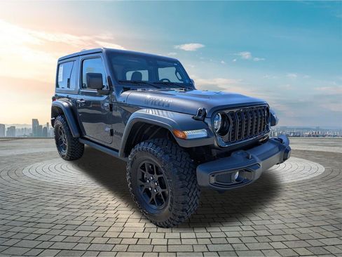 Used 2025 Jeep Wrangler Sport AWD/4WD image 2