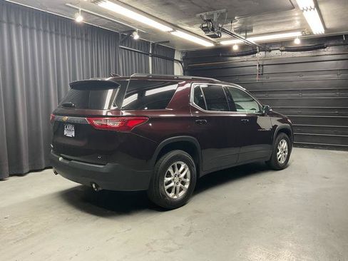 Used 2021 Chevrolet Traverse LT FWD image 5