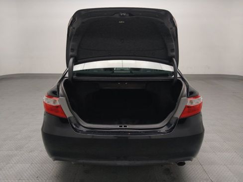 Used 2016 Toyota Camry SE FWD image 29