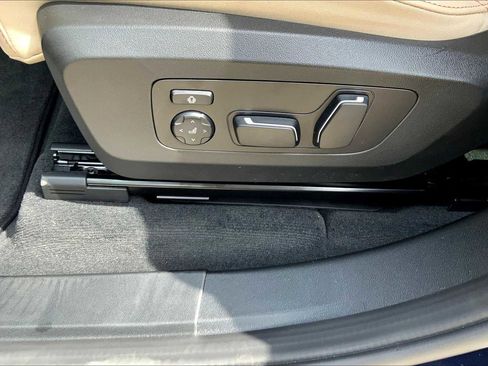 New 2026 BMW X3 xDrive30 w/ Premium Package image 18