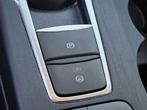 Used 2021 Ford Escape S image 24