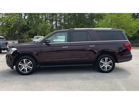 Used 2024 Ford Expedition Max Limited RWD image 5