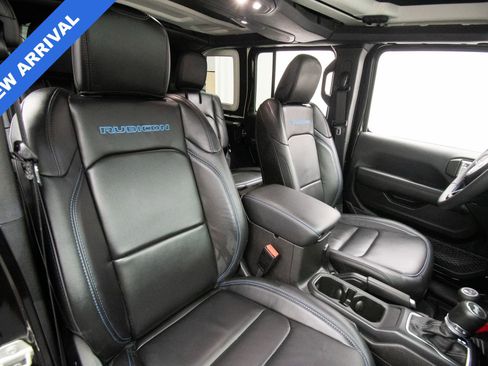 Used 2024 Jeep Wrangler Unlimited Rubicon 4xe image 13