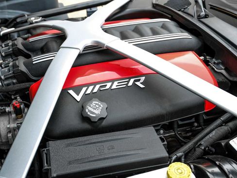 Used 2013 SRT Viper GTS w/ GTS Laguna Interior Pkg image 47