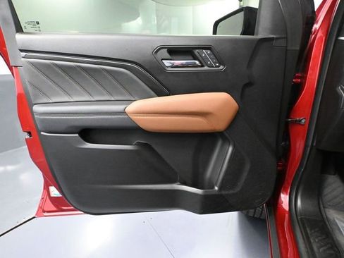 Used 2024 GMC Canyon AT4 w/ AT4 Premium Package image 20