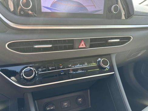 Used 2023 Hyundai Sonata SE w/ Cargo Package image 20