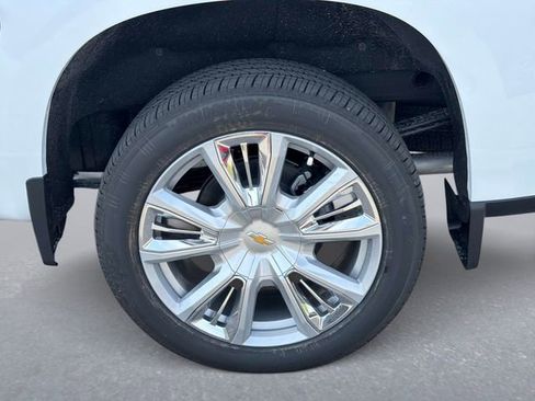 New 2026 Chevrolet Silverado 1500 High Country AWD/4WD image 10