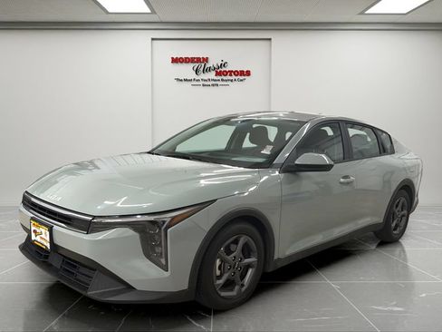 Used 2025 Kia K4 FWD image 1