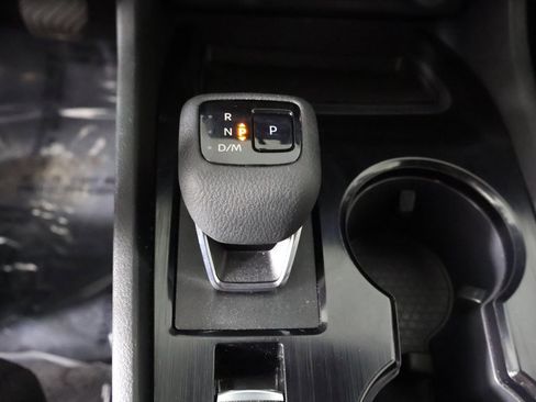 Used 2023 Nissan Rogue SV image 41