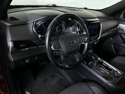 Used 2022 Chevrolet Traverse LT FWD image 10