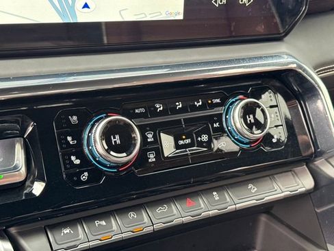 Used 2025 GMC Sierra 1500 Denali Ultimate image 23