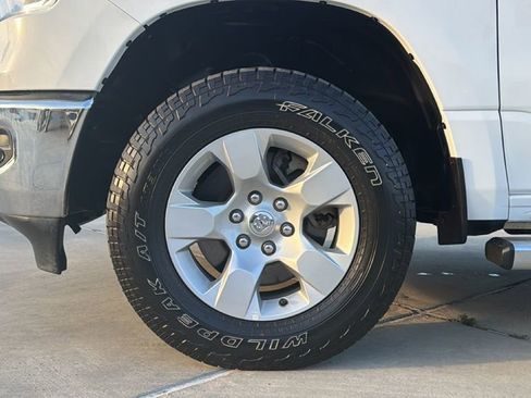 Used 2024 RAM 1500 Big Horn AWD/4WD image 9