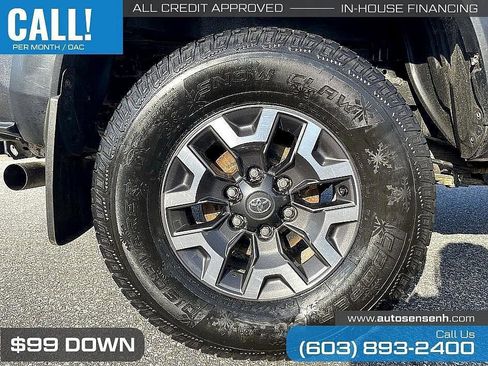 Used 2021 Toyota Tacoma TRD Off-Road w/ Technology Package image 40
