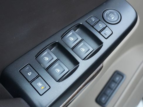 Used 2020 Chevrolet Tahoe LT AWD/4WD image 13