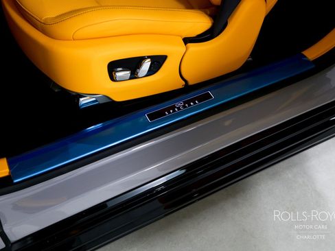 New 2025 Rolls-Royce Spectre Black Badge w/ Spectre Enhancement Package image 20