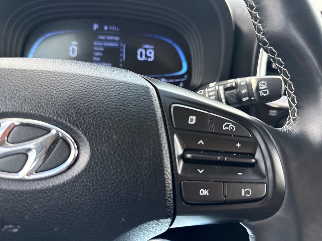 Certified 2024 Hyundai Venue SEL FWD image 26
