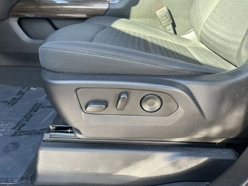 Used 2022 Chevrolet Silverado 1500 RST image 12