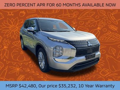 New 2025 Mitsubishi Outlander ES