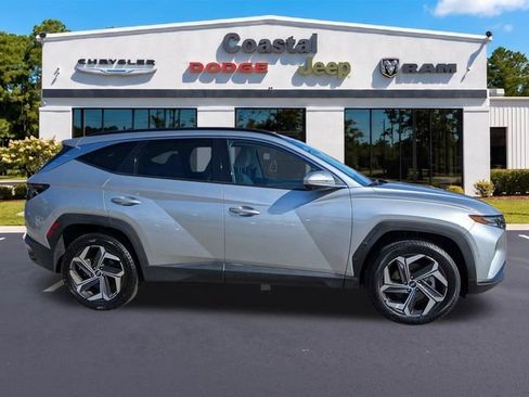Used 2024 Hyundai Tucson Limited AWD/4WD image 3