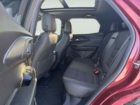 Used 2023 Chevrolet TrailBlazer RS w/ Sun and Liftgate Package image 17