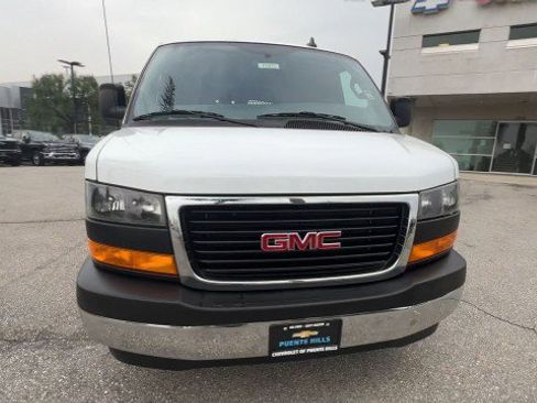Used 2024 GMC Savana 2500 w/ Driver Convenience Package image 3