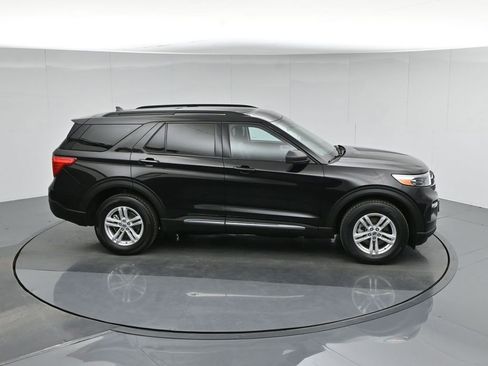 Used 2024 Ford Explorer XLT w/ Equipment Group 202A image 56