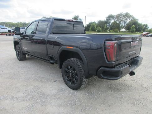 New 2026 GMC Sierra 3500 AT4 w/ AT4 Premium Plus Package AWD/4WD image 7