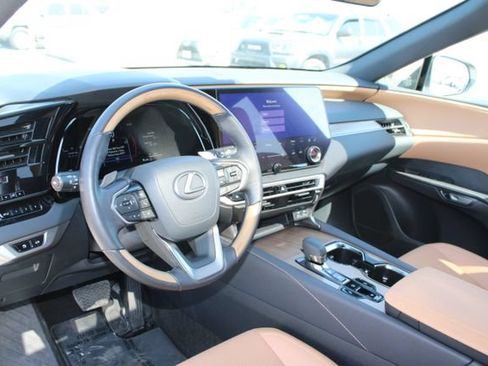 Certified 2025 Lexus RX 350 Premium FWD image 12