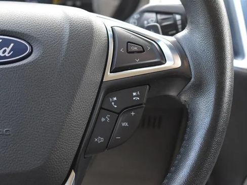 Used 2020 Ford Edge SEL AWD/4WD image 16